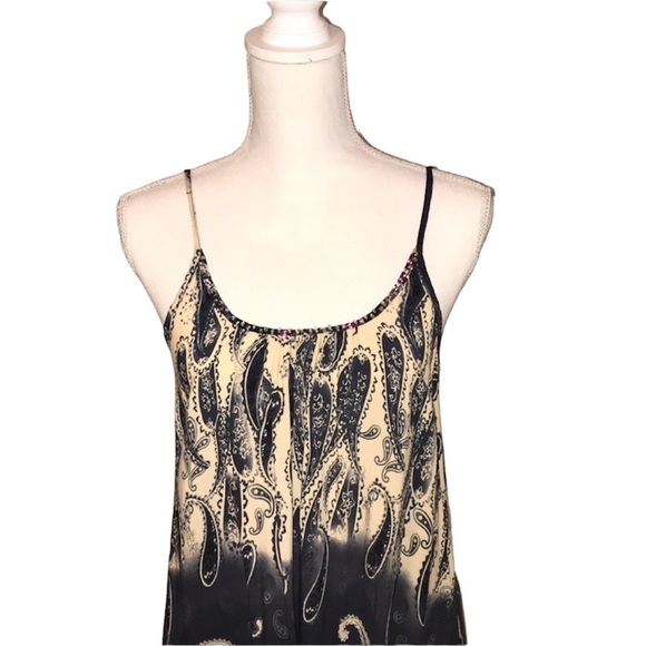 Ladies top - Picture 2 of 6